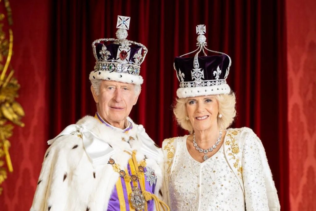 Rei Charles e Camilla Parker-Bowles