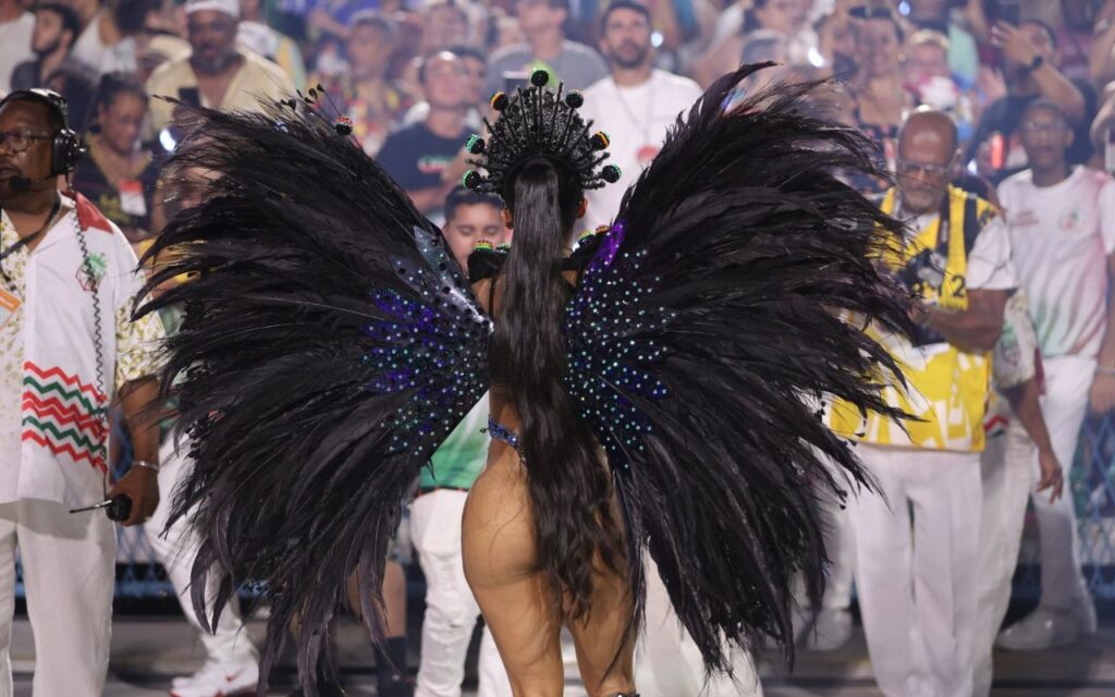 Mileide Mihaile no desfile da grande Rio